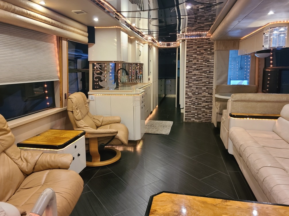 2002 Featherlite H3 : SINGLE SLIDE