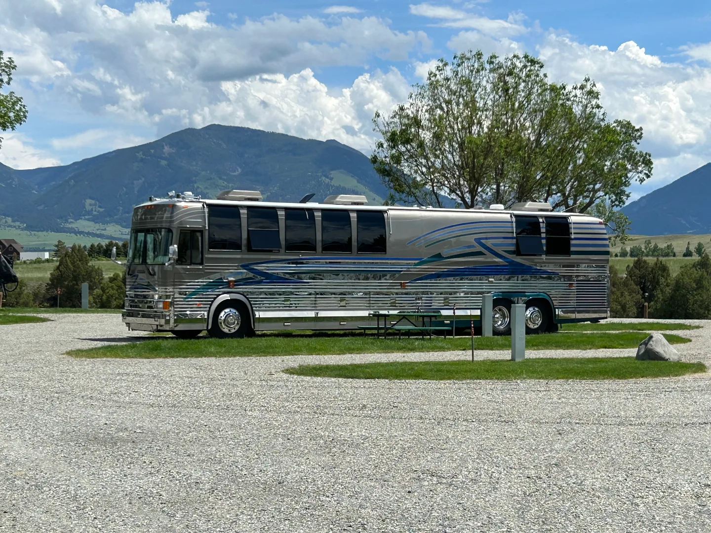1995 Country Coach XL : NON SLIDE