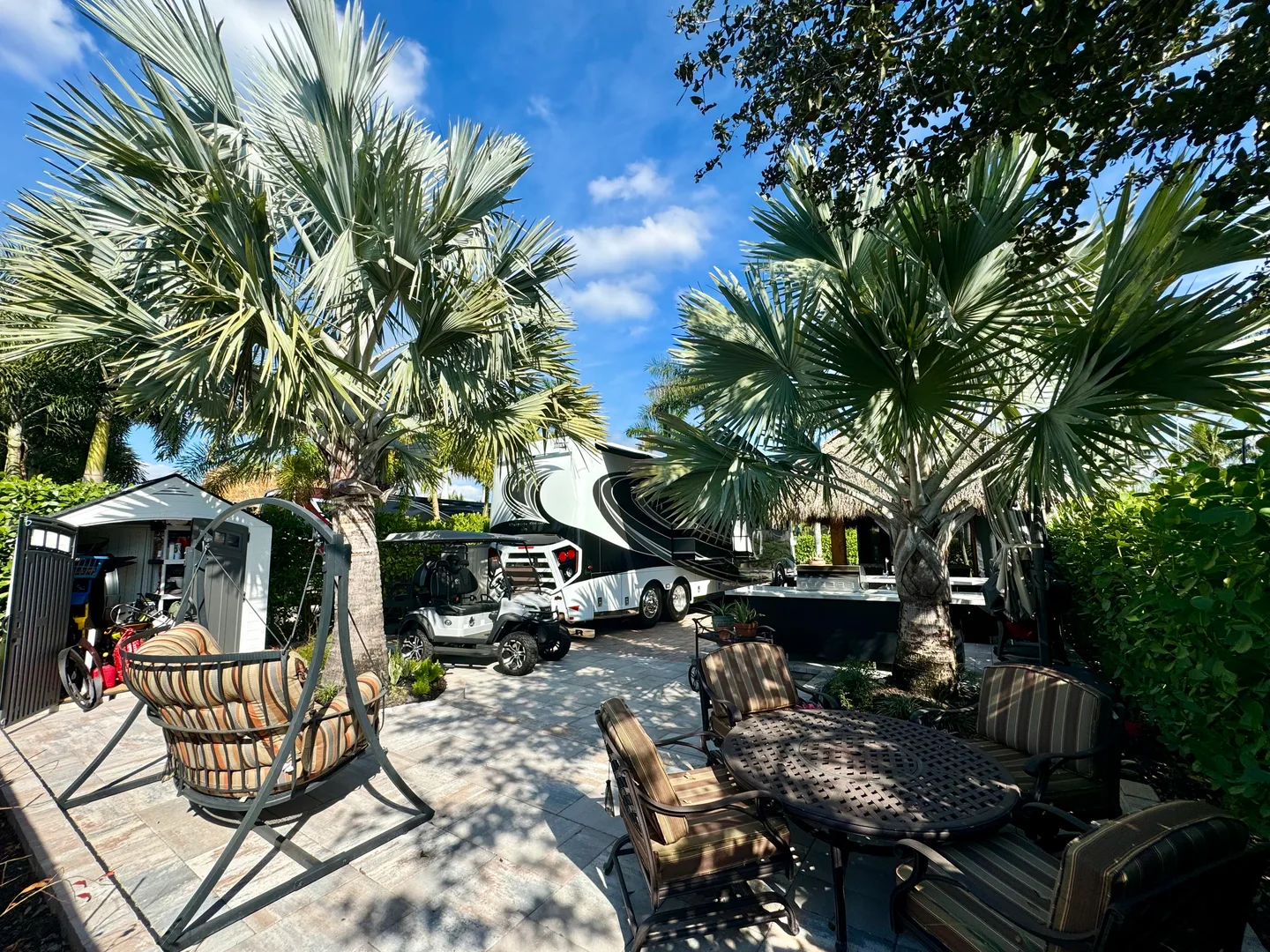 Palm Beach Motorcoach Resort - photo 5 of 10