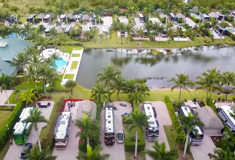 Palm Beach Motorcoach Resort - photo 2 of 10