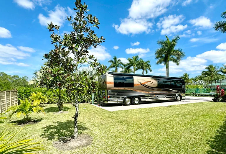Palm Beach Motorcoach Resort - photo 3 of 10