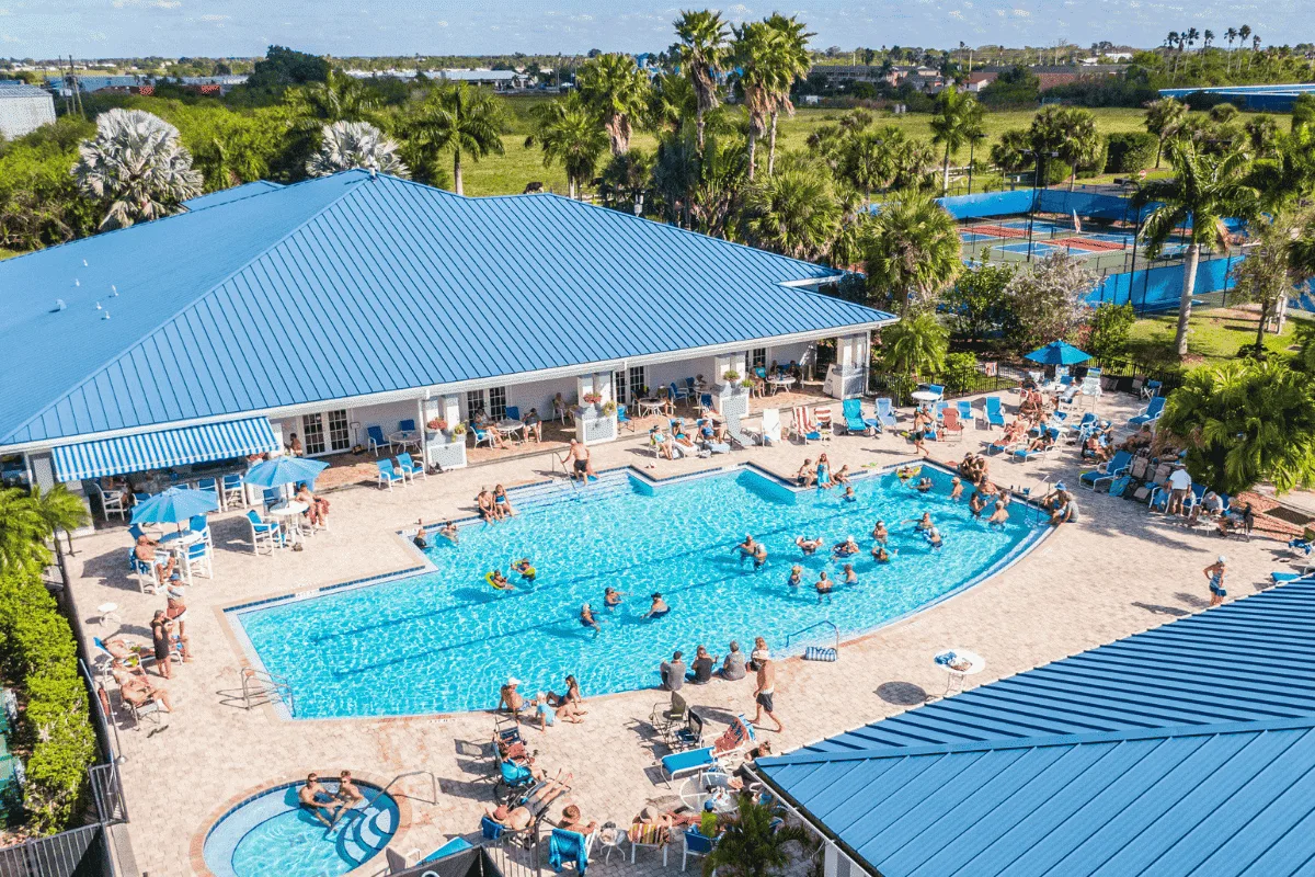 Silver Palms RV Resort - photo 2 of 13