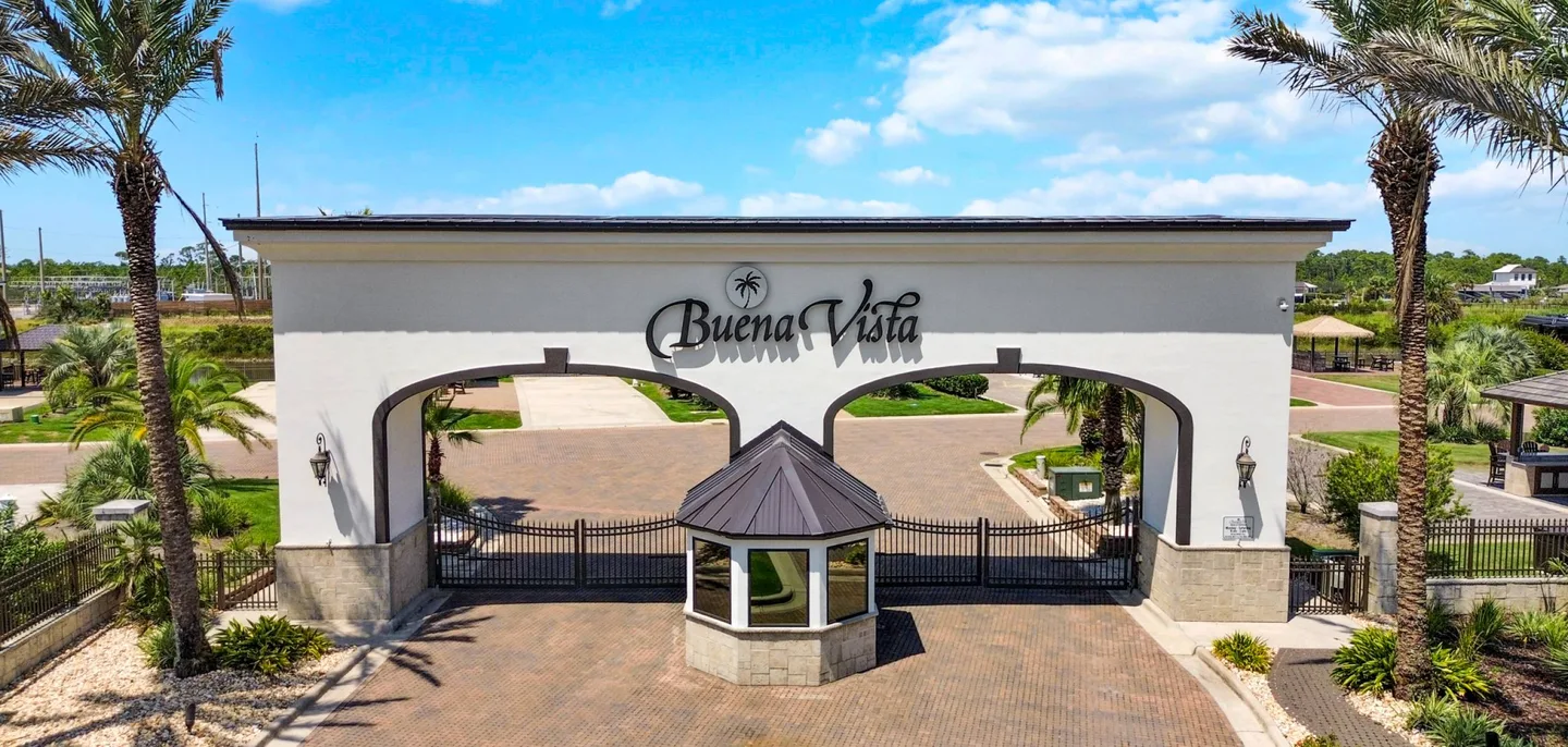 Buena Vista Motorcoach Resort luxury RV resort in Orange Beach, AL