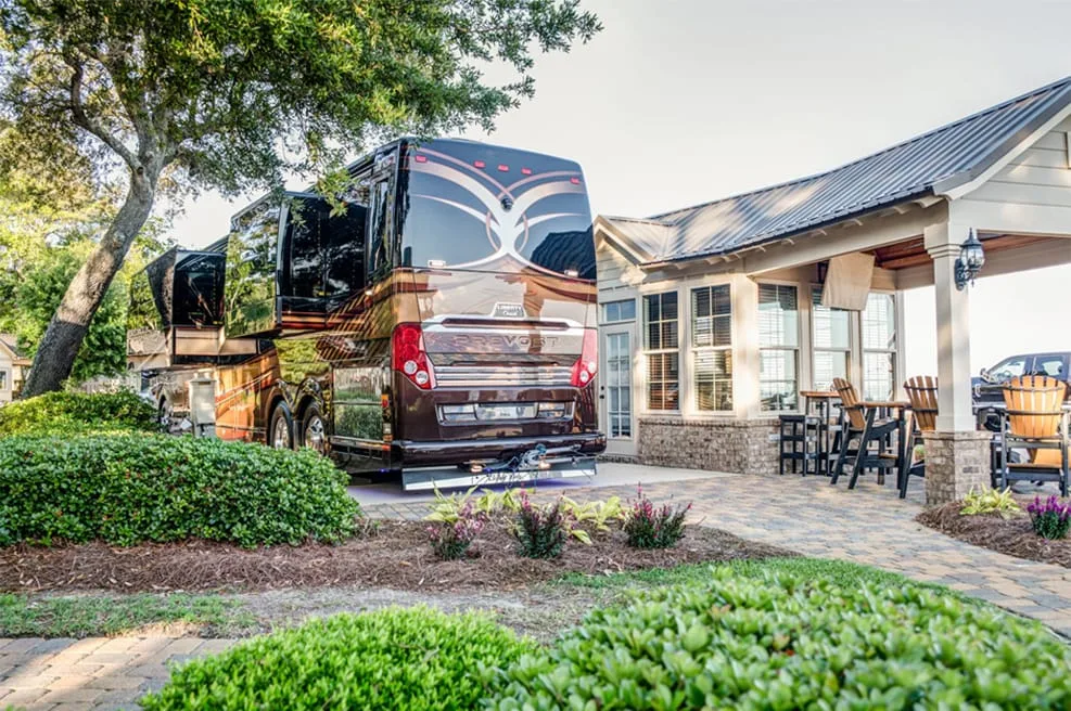 Heritage Motorcoach Resort luxury RV resort in Orange Beach, AL