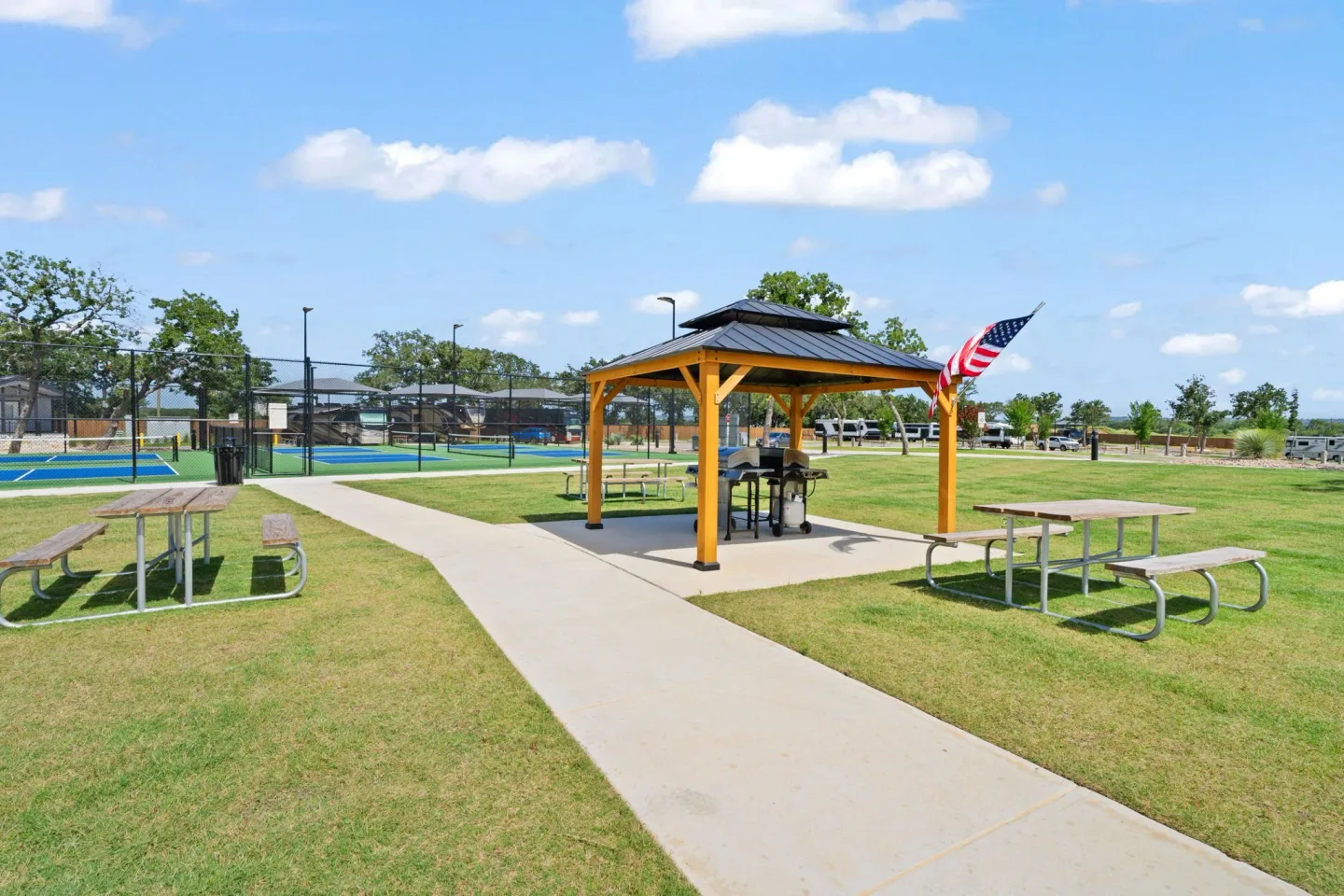 Lantern Oaks - photo 5 of 19