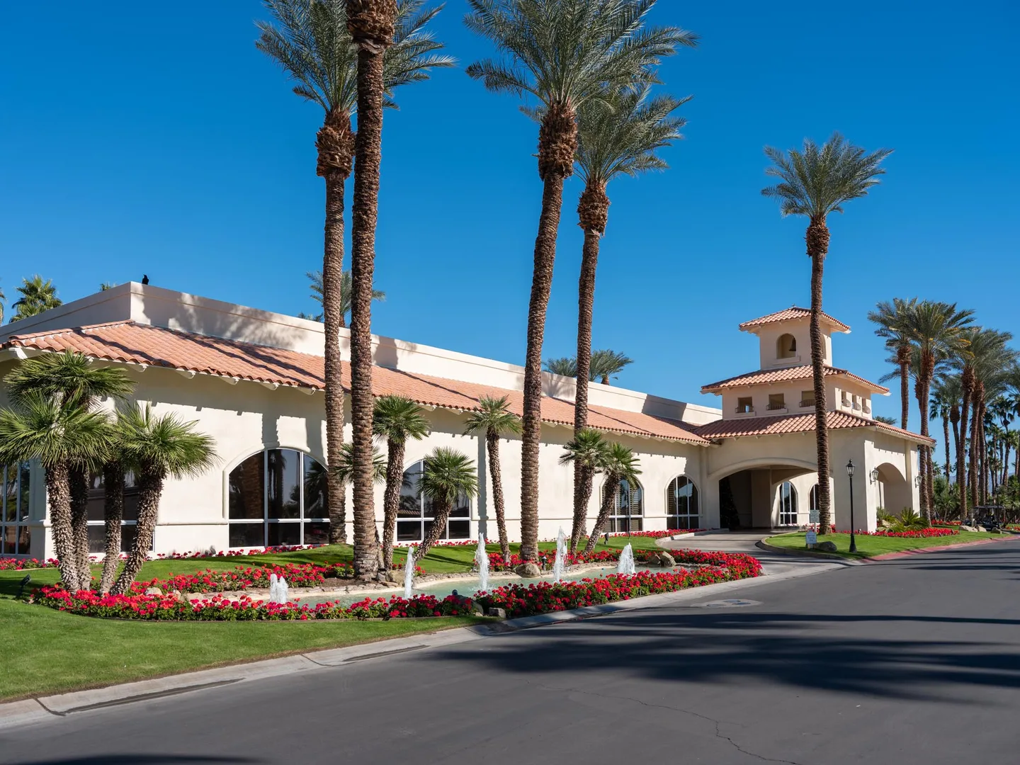 Outdoor Resort Indio - photo 2 of 8