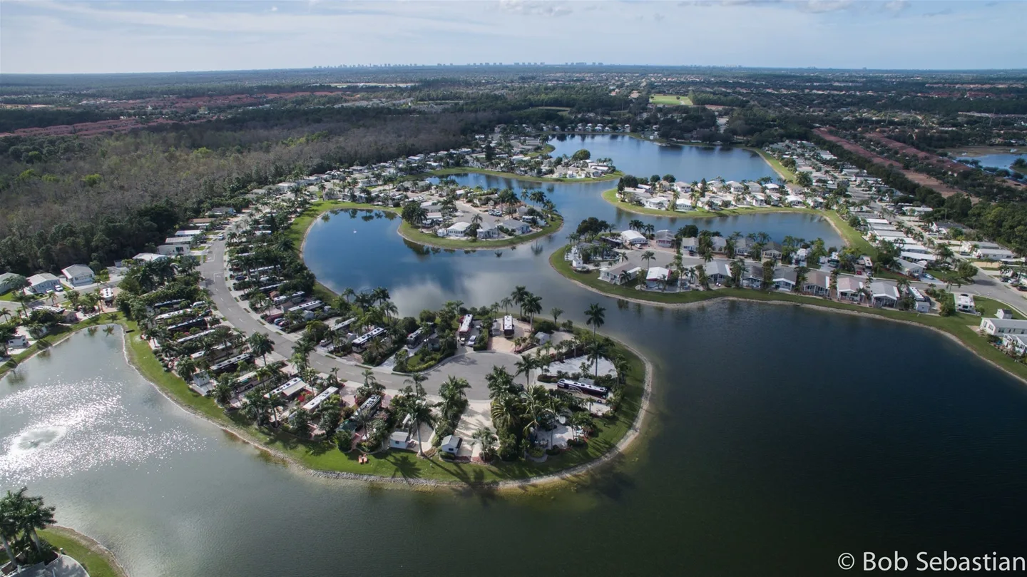 Crystal Lake RV Resort - photo 3 of 6